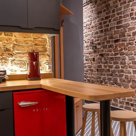Alness Hotel apartamentowy 4*