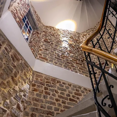Alness Hotel apartamentowy 4*